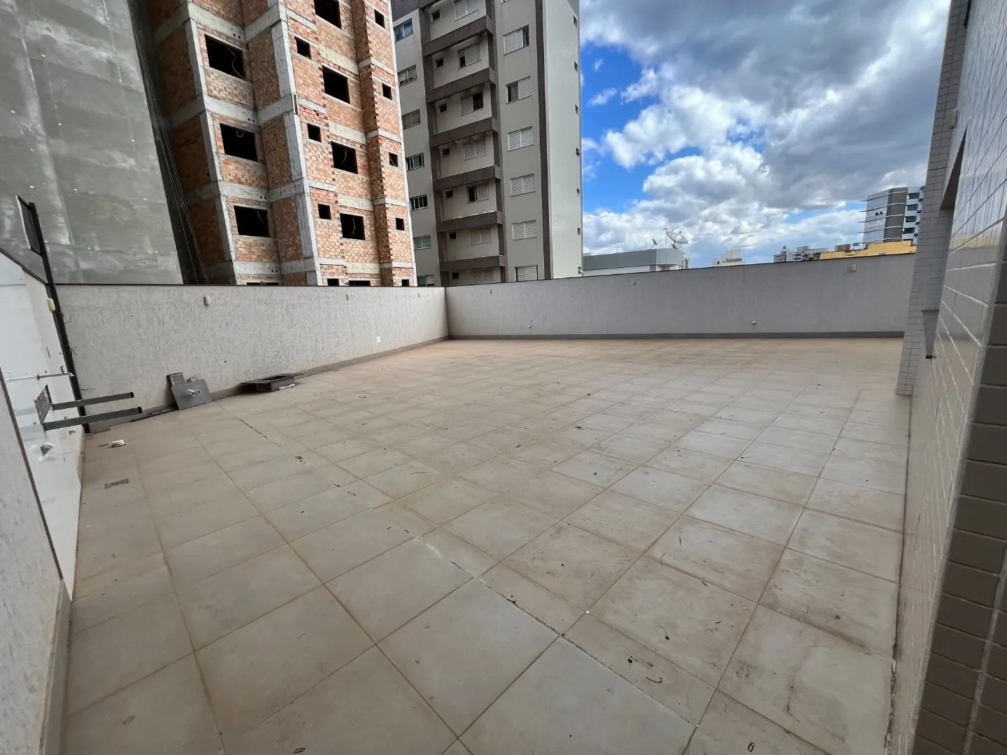 Imagem Apartamento com 3 dormitórios à venda, 114 m² por R$ 1.100.000,00 - Centro - Patos de Minas/MG