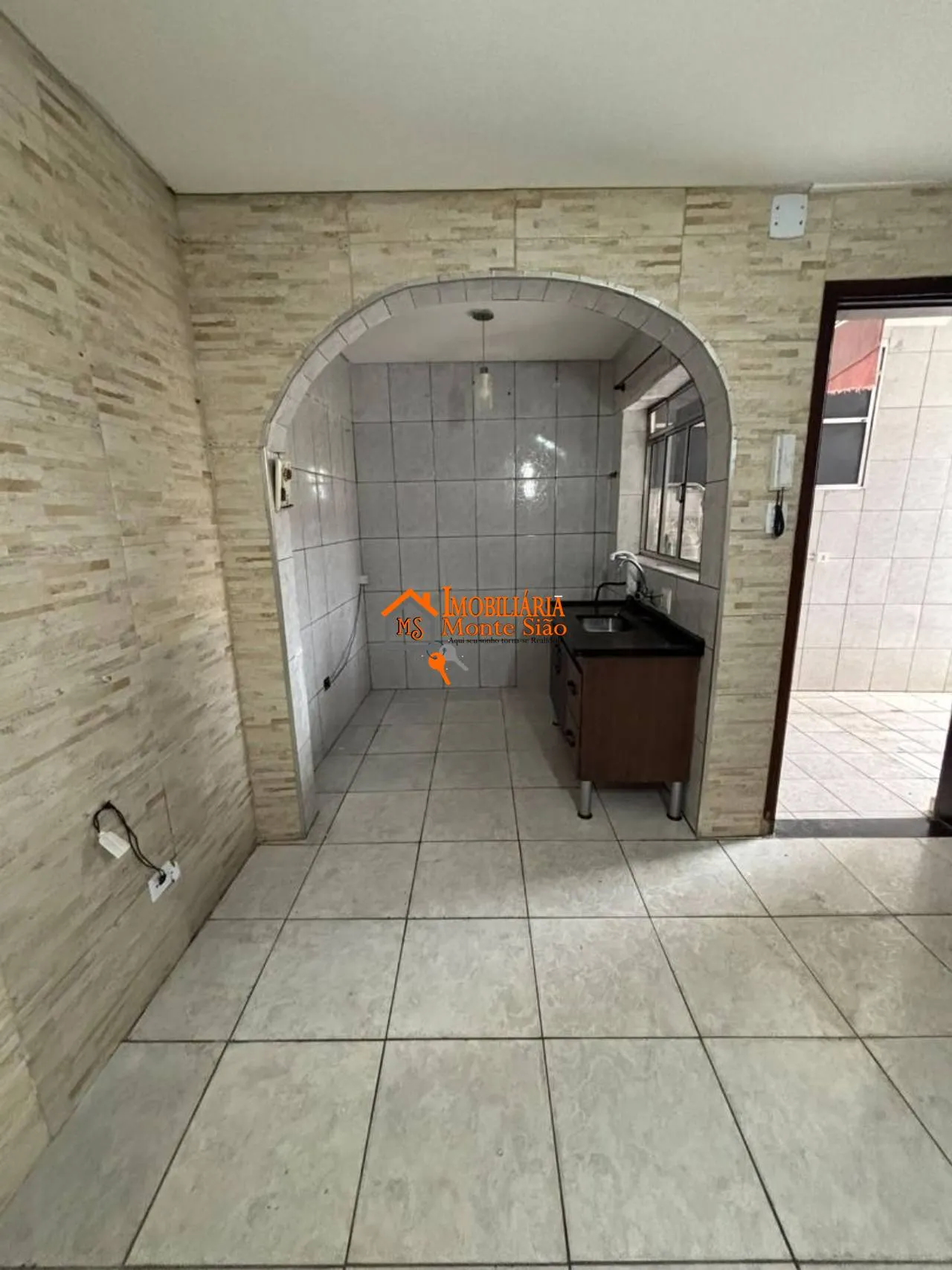 Imagem Casa com 2 dormitórios para alugar, 250 m² por R$ 2.331,00/mês - Gopoúva - Guarulhos/SP
