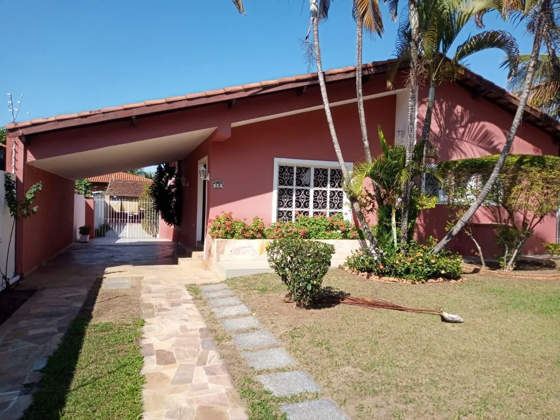 Foto do imóvel Casa à venda 3 Quartos, 1 Suite, 4 Vagas, 675M², Jardim Residencial Doutor Lessa, Pindamonhangaba - SP
