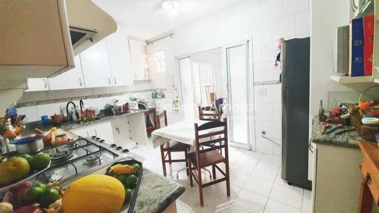 Imagem Casa para venda no bairro Jardim Conceição em Campinas.
Casa térrea com 3 quartos, sendo 1 suíte...