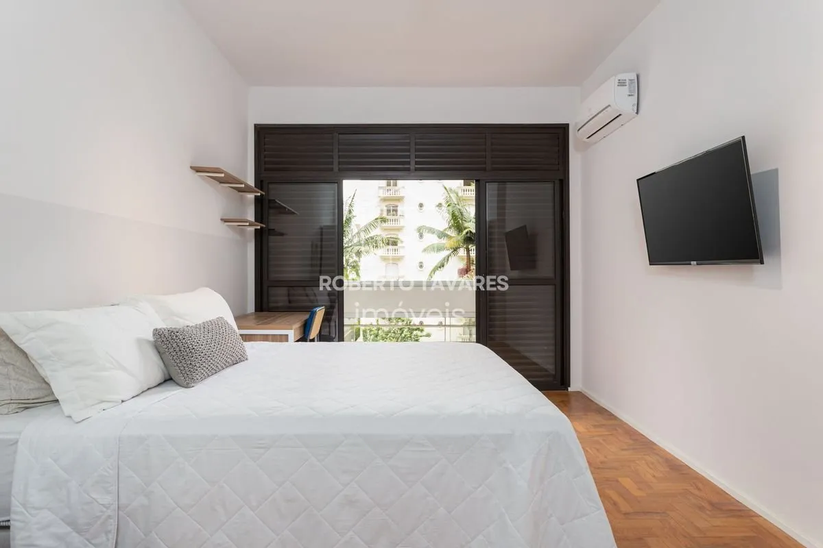Imagem Apartamento Mobiliado e totalmente Reformado! 145 m2 úteis 5dts e 3 suítes, cozinha aberta para sala - Está a duas quadras da Av. Paulista.