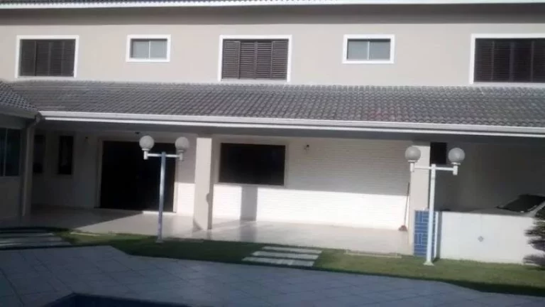 Imagem CASA EM CONDOMINIO FECHADO - FRENTE AO MAR - ESPETACULAR