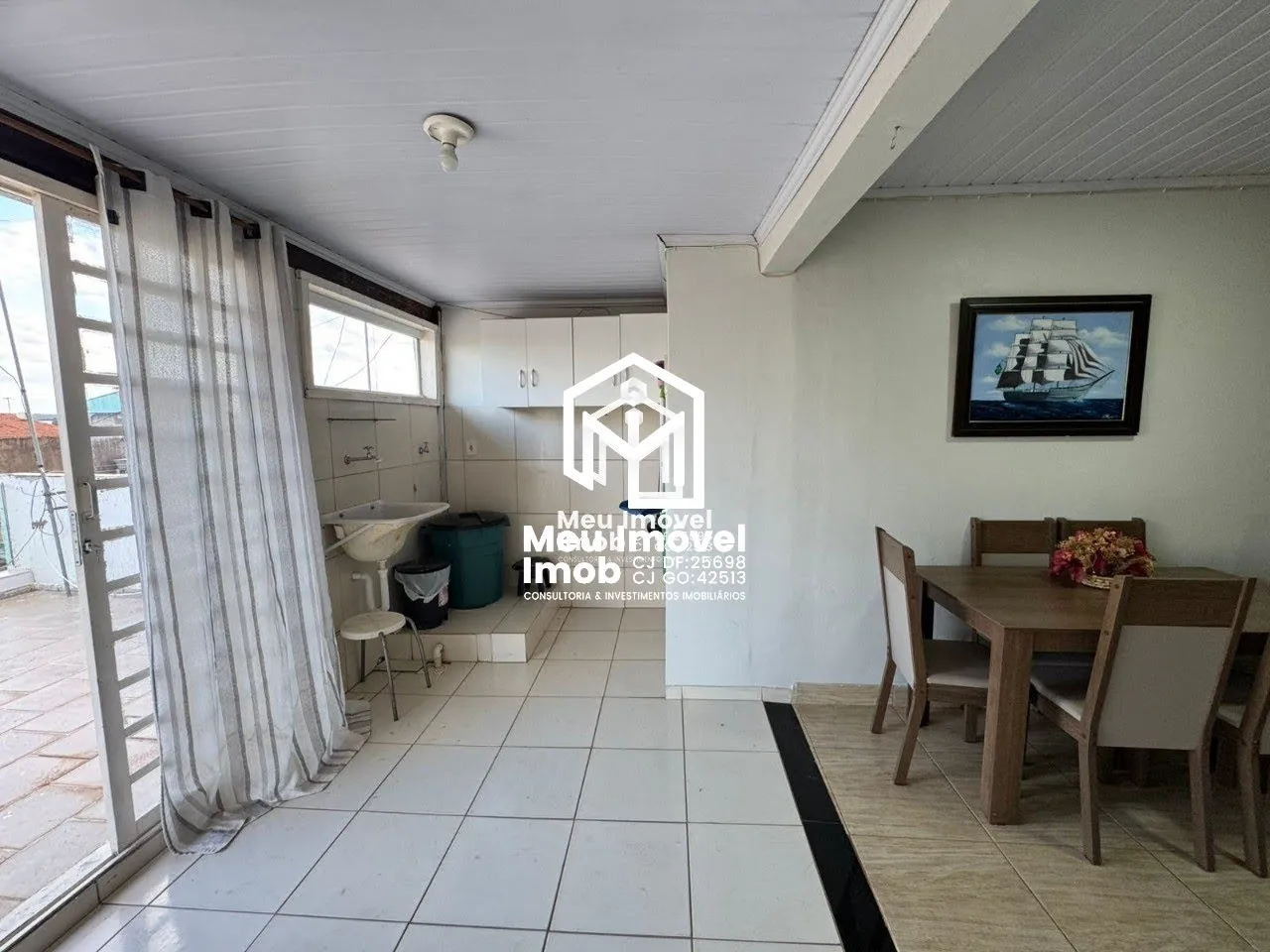 Imagem Casa 6 Quartos 1 Suíte 3 Vagas 128m² Guará II