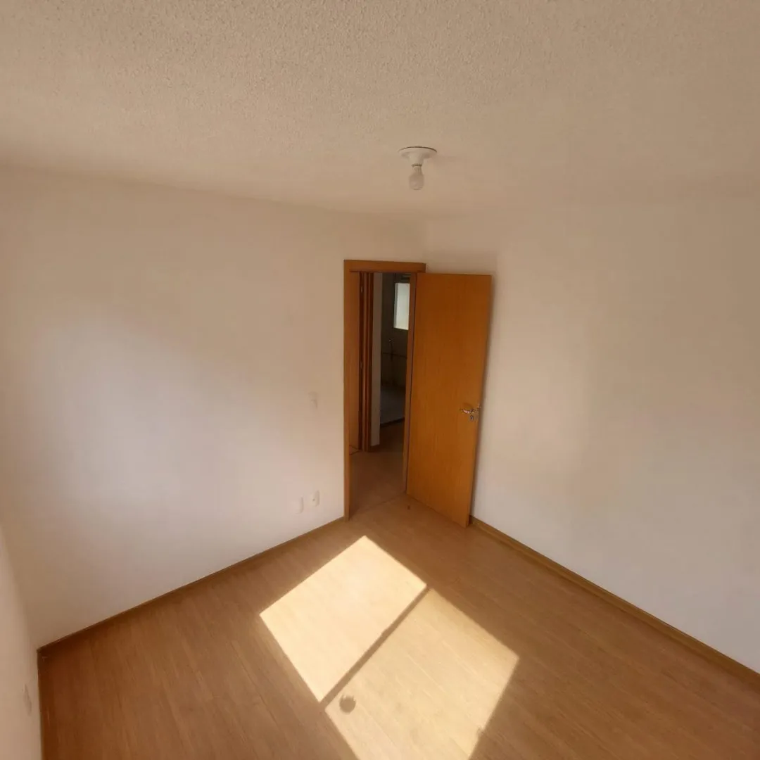 Imagem Apartamento Térreo à Venda - Porto Itapuã / Cecília - Viamão