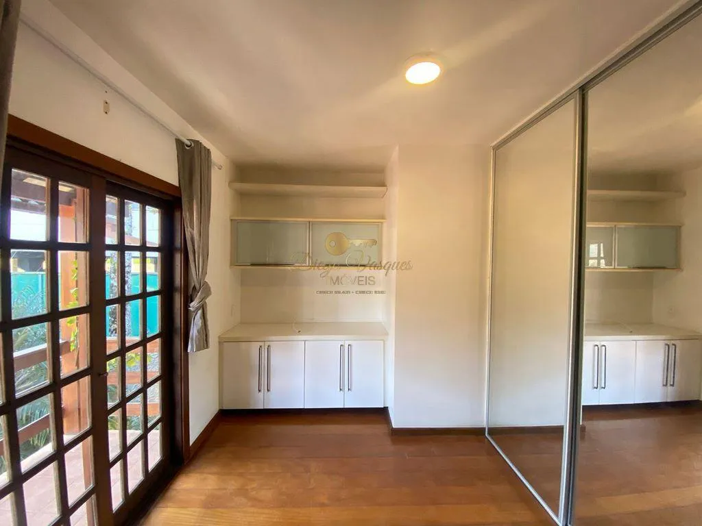 Imagem Casa em Condomínio para Venda em Teresópolis / RJ no bairro Araras