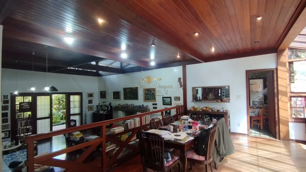 Imagem Casa em Condomínio para Venda em Teresópolis / RJ no bairro Green Valley
