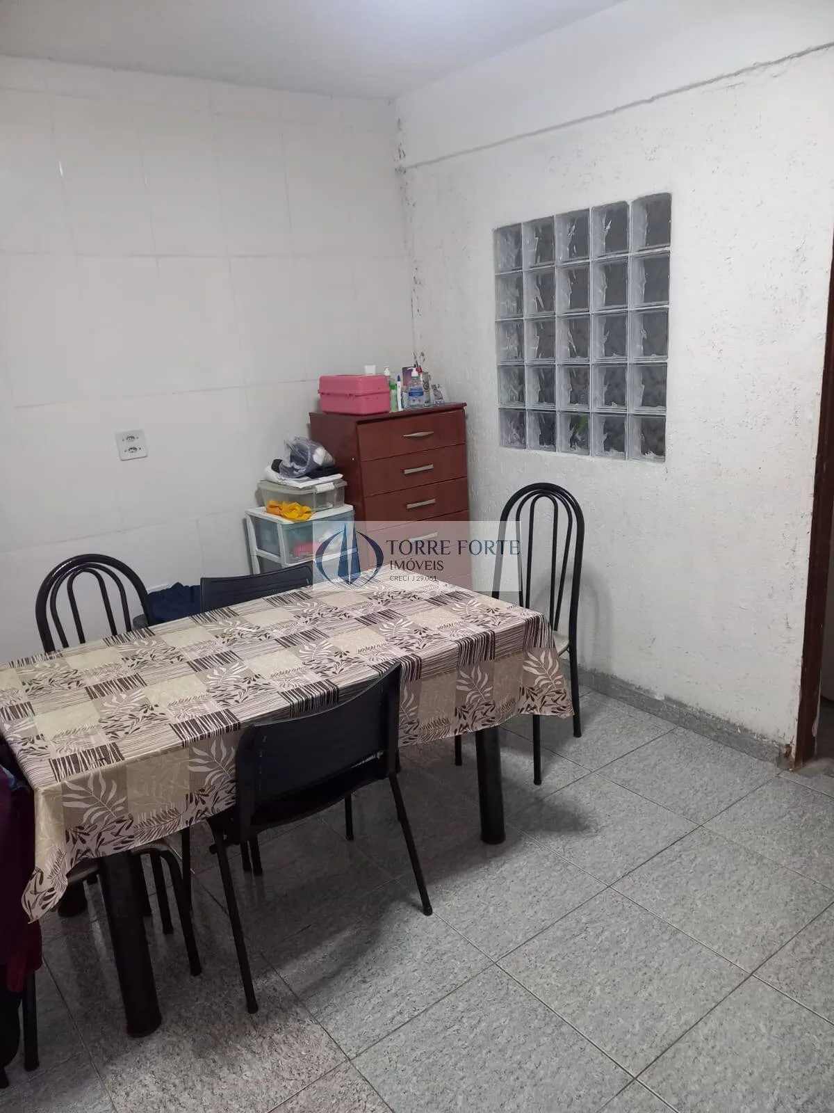 Foto do imóvel Sobrados com 8 dormitorios 4 suites 2 vagas cobertas na Penha. em Rua Upaiama