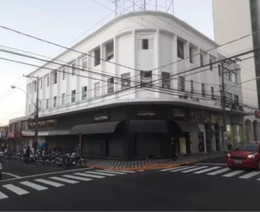 Foto do imóvel Bauru/SP, Centro, Prédio comercial com 13 salas e recepção em Rua Primeiro de Agosto