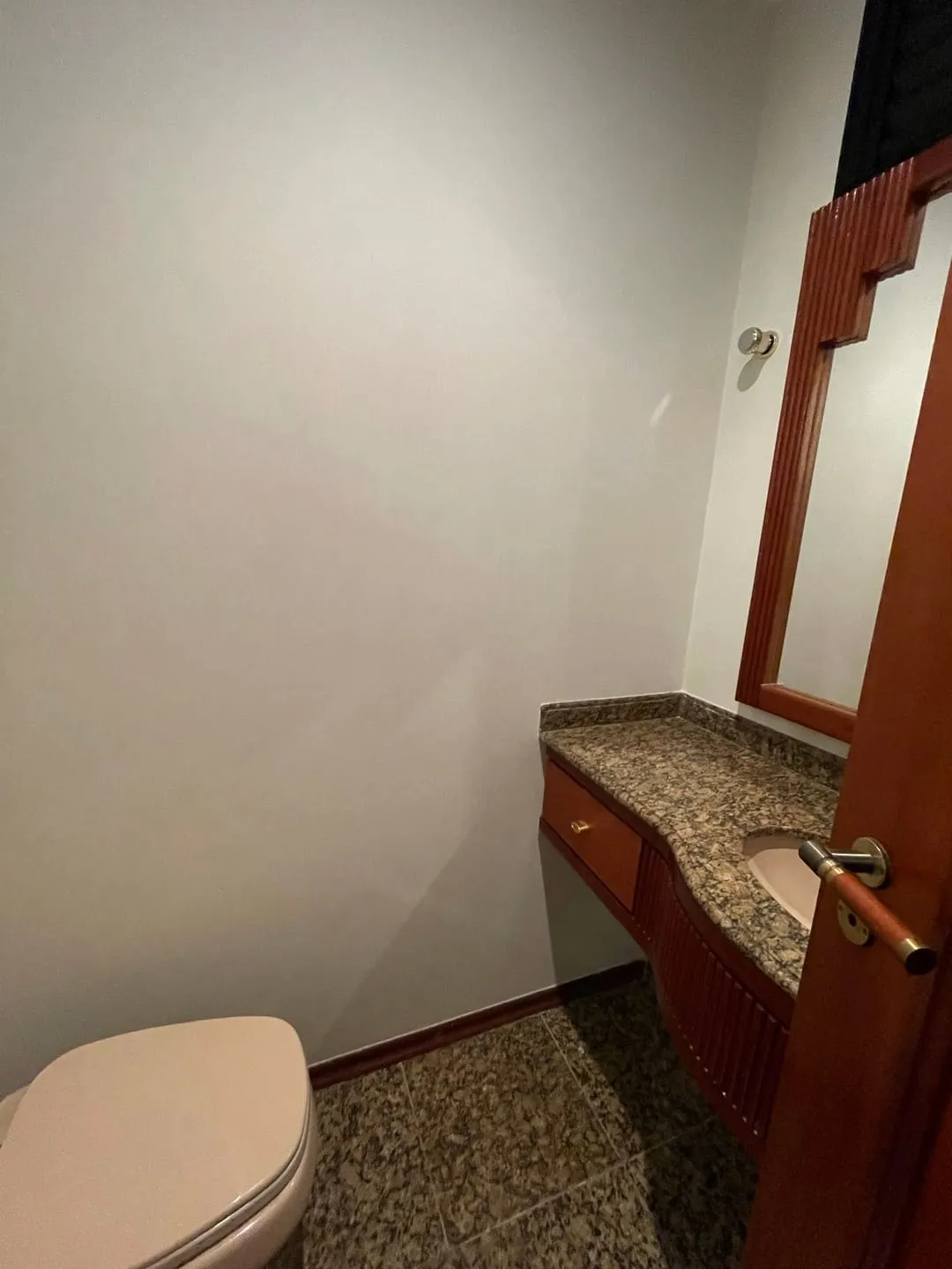 Imagem Apartamento à venda 3 Quartos, 1 Suite, 2 Vagas, 187M², Centro, Taubaté - SP | Condomínio Village Residence