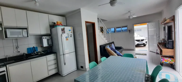 Imagem Oportunidade! Sobrado em condomínio fechado Caraguatatuba SP