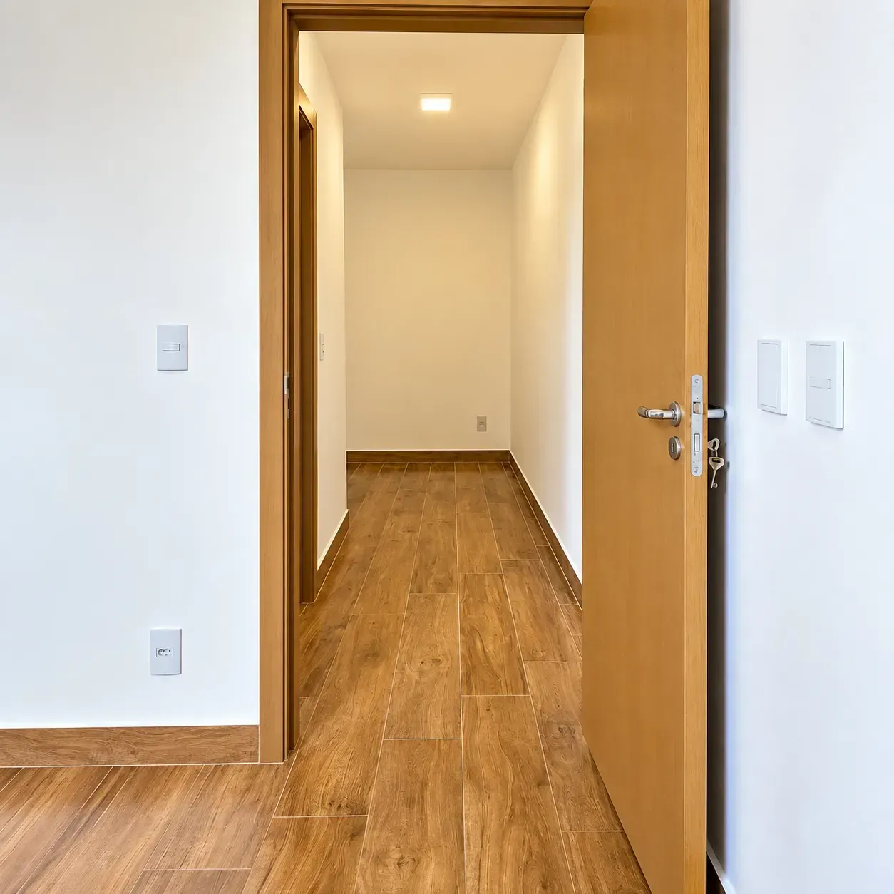 Imagem Apartamento para locação - Área útil 58m2 com 2 dormitórios - 1 vaga - Altos da Samuel Martins - Jun