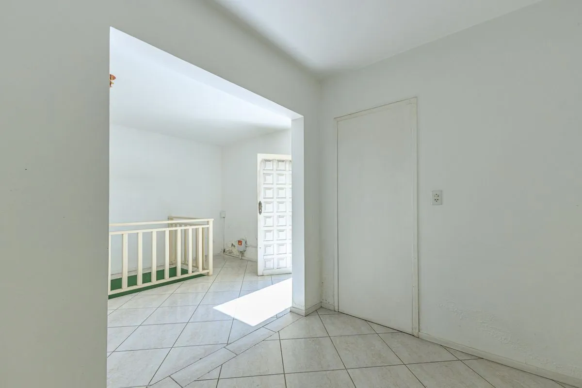 Imagem Casa 4 dormitórios Petrópolis