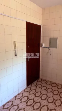 Imagem Apartamento para alugar no bairro Vila Olímpica, Uberaba - 3 dormitórios