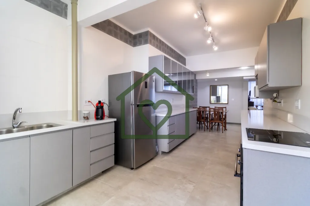Imagem Encante-se por este apartamento garden de 171m² de área privativa, com móveis planejados de alta ...