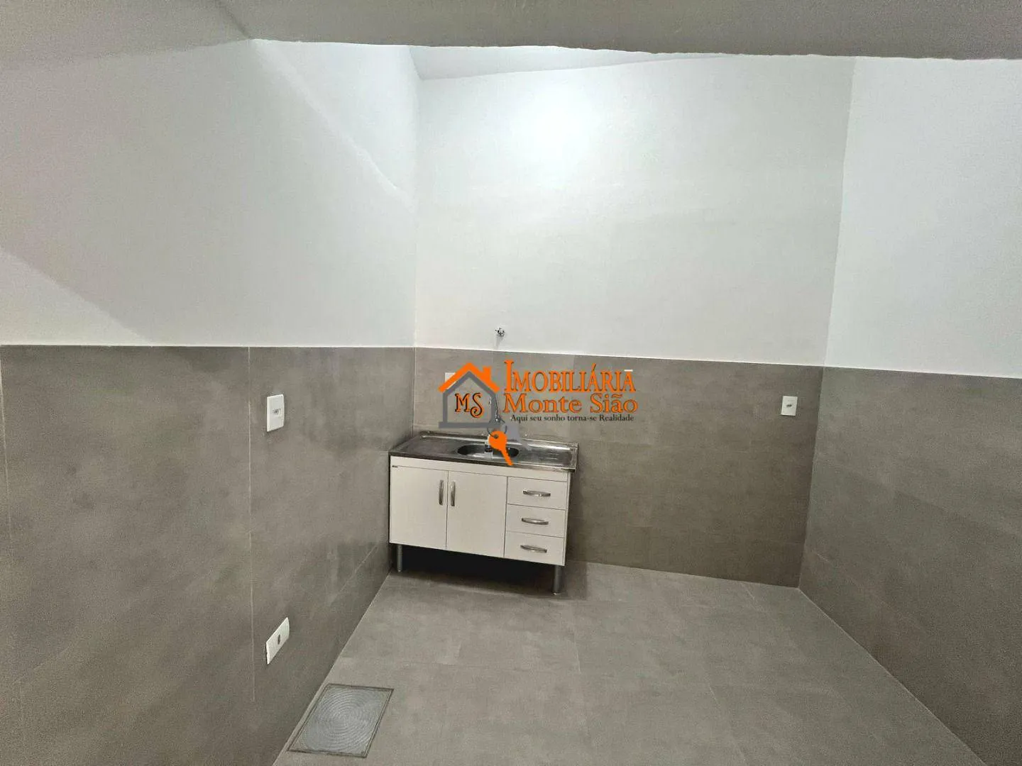 Imagem Salão para alugar, 110 m² por R$ 7.900,00/mês - Macedo - Guarulhos/SP