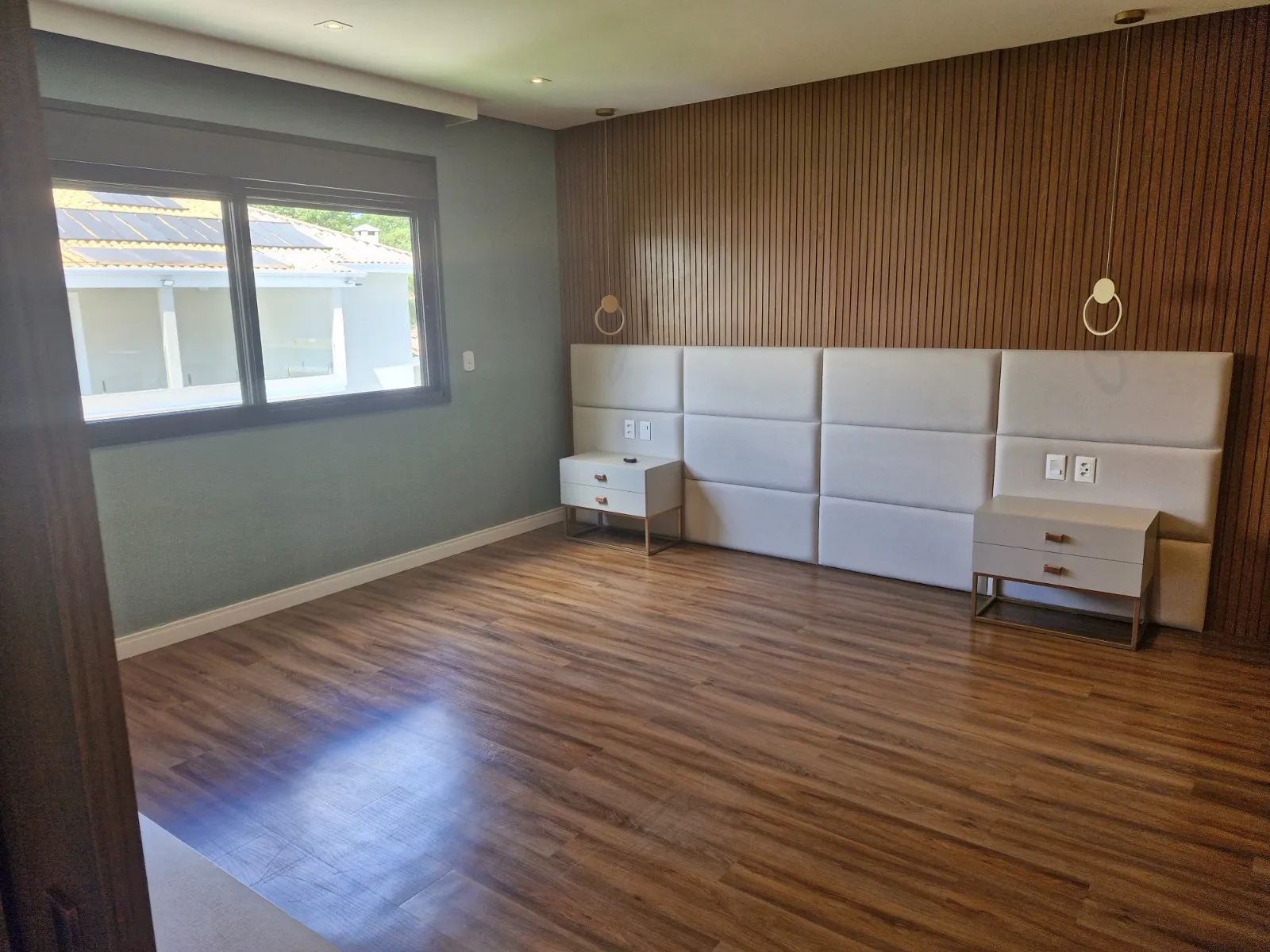 Imagem Casa de alto padrão para locação no Lago Azul Golf Club, Araçoiaba da Serra, com 4 suítes, piscina aquecida e 465 m²