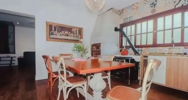 Imagem Casa sobrado no bairro Vila Ipiranga de 4 dormitórios e 2 vagas