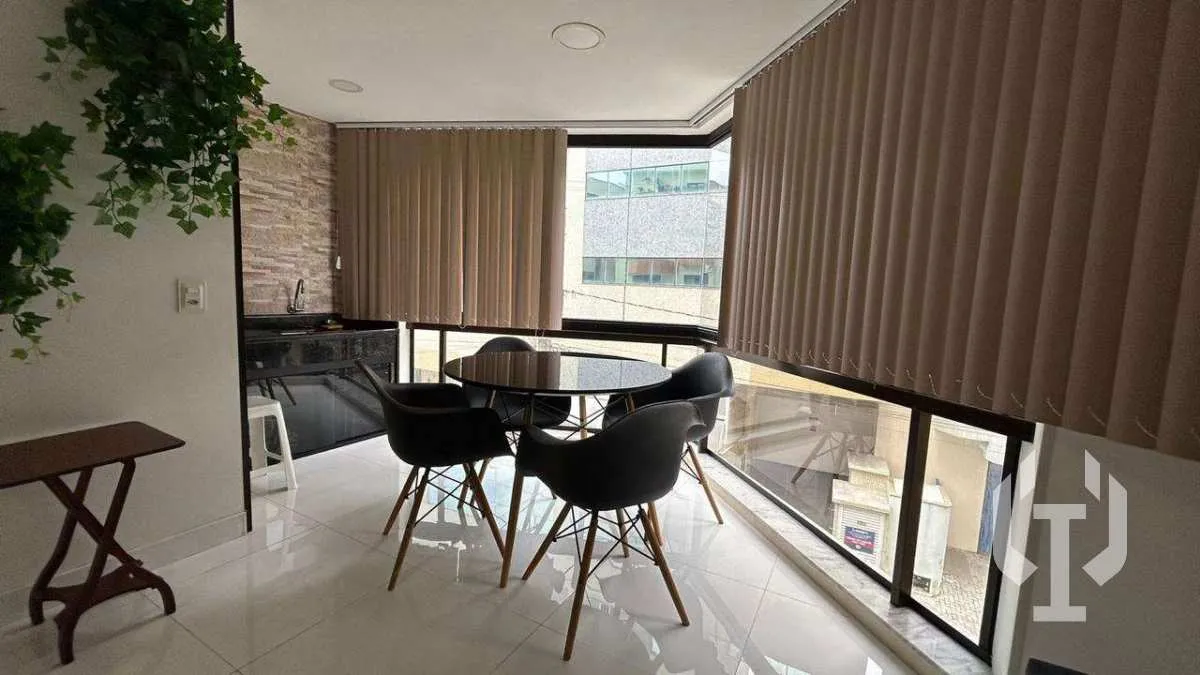 Imagem APARTAMENTO NA QUADRA MAR COM 3 DORM PARa locação anual