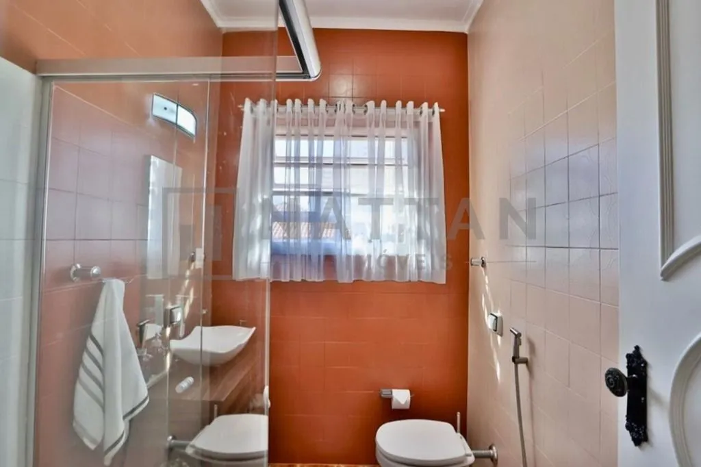 Imagem Sobrado à venda no Anália Franco com 320 m², 3 dormitórios e escritório independente