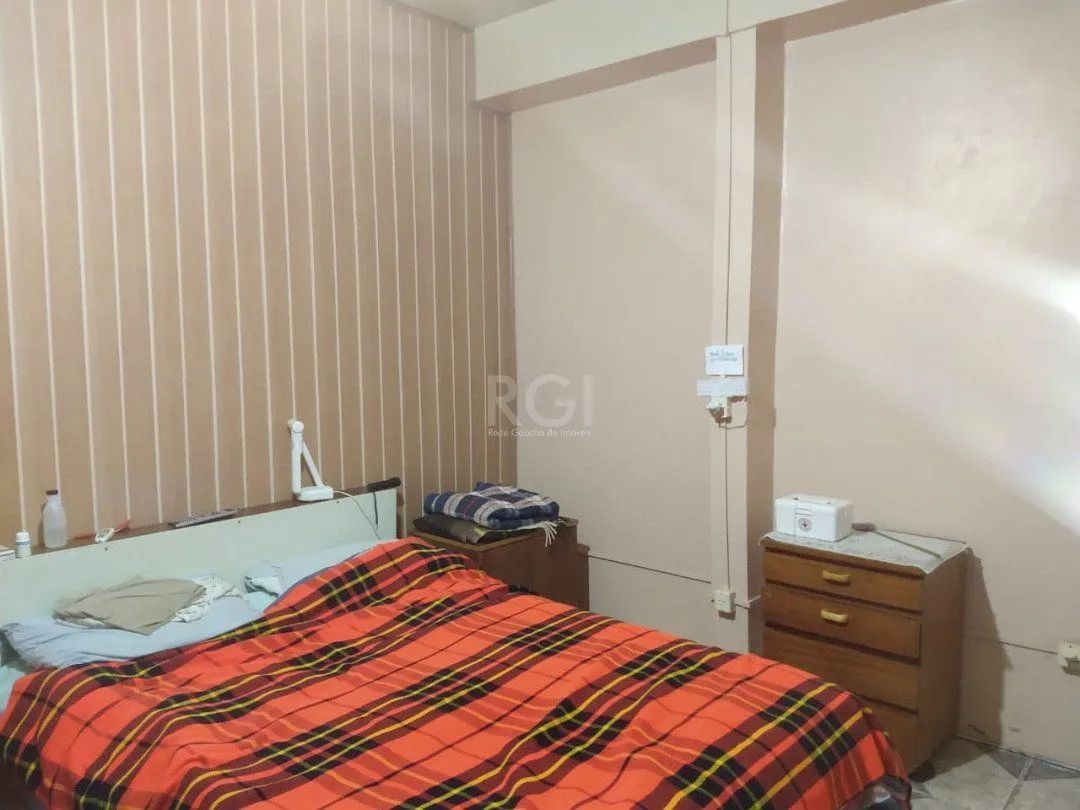 Imagem Casa para Venda - 322.4m², 2 dormitórios, 7 vagas - Cristal