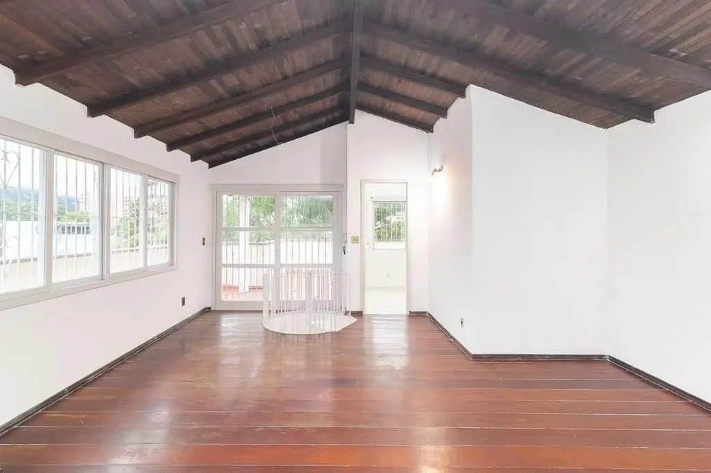 Imagem Cobertura com 2 quartos à venda no Bairro Teresópolis, Porto Alegre