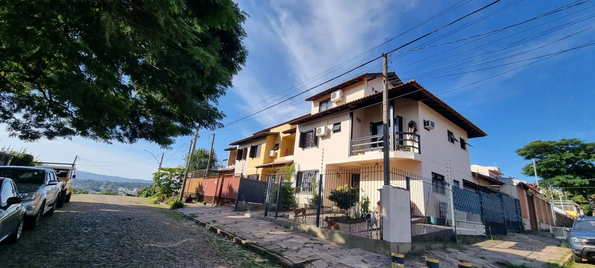 Imagem Casa 3d com elevador 3WC, 2V Espirito Santo Porto Alegre zona sul