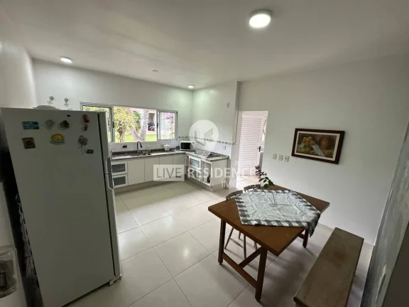 Imagem Excelente casa térrea com 4 suítes no Village das Palmeiras!