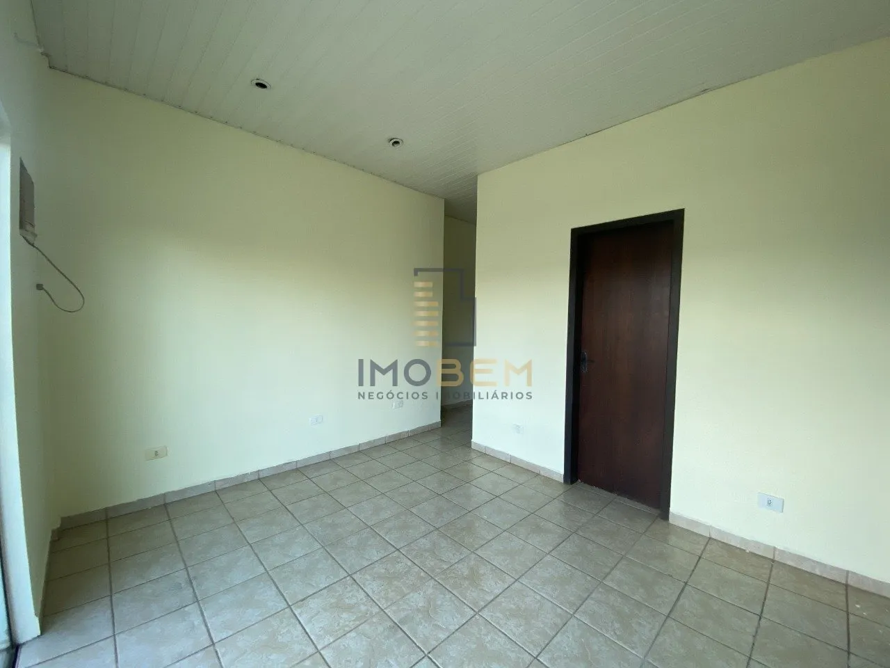 Imagem Excelente espaço de coworking disponível para alugar no Setor Comercial de Sinop. 

Com uma área ...