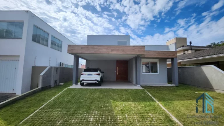 Foto do imóvel Casa a venda, 03 suítes em Florianópolis SC