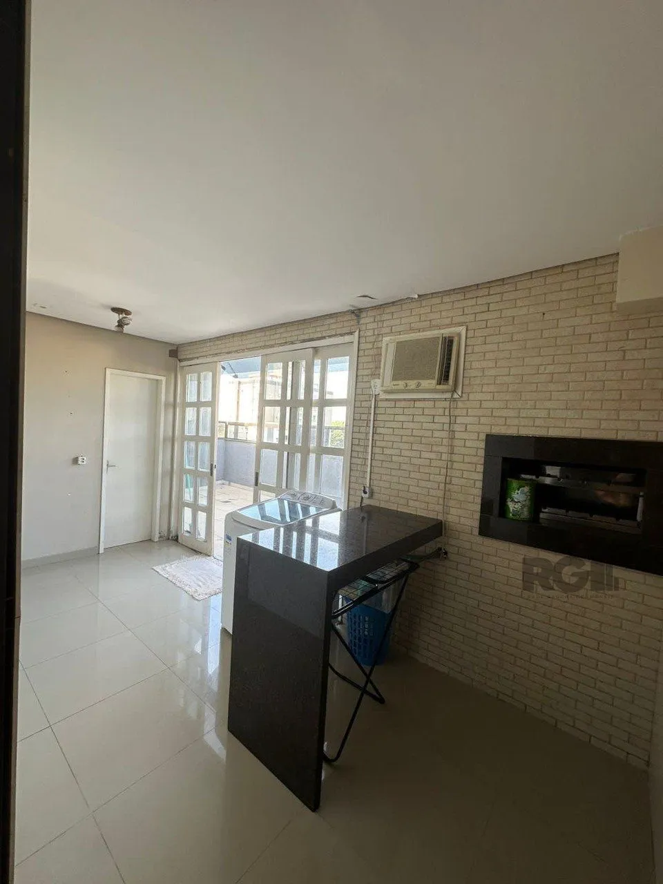 Imagem Apartamento cobertura 3 dormitórios, 1 suíte, vaga de garagem, Bairro Vila Cachoeirinha