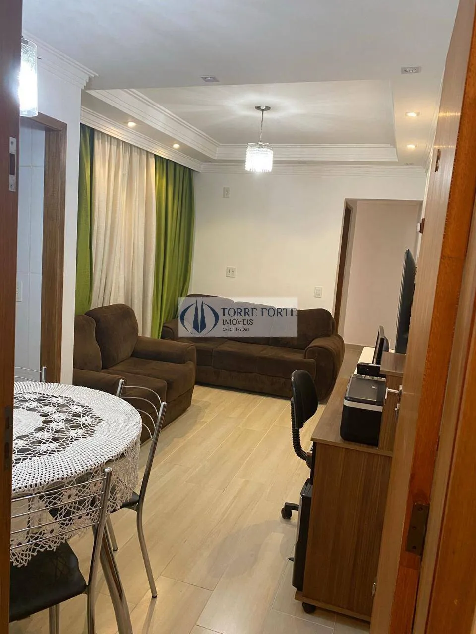 Imagem Apartamento Reformado com 2 Dormitórios, 1 Suíte e 1 Vaga em Santo André