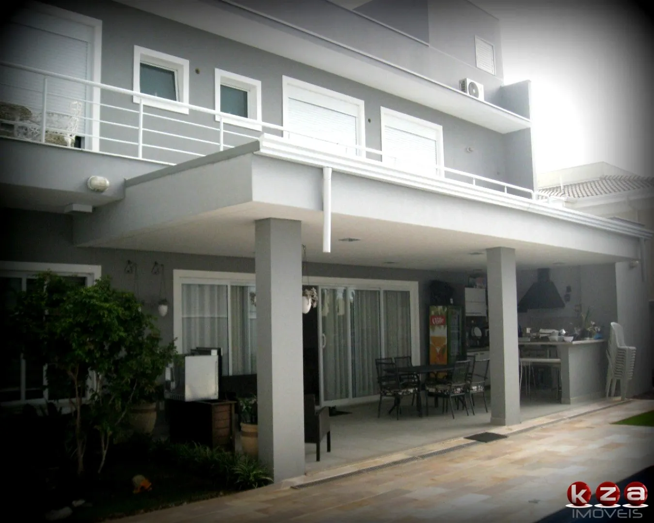 Imagem Magnífica casa em condomínio à venda em Valinhos-SP, no Condomínio Residencial Querencia: 4 quartos, 4 suítes, 3 salas, 8 banheiros, 4 vagas de garagem, 395m².