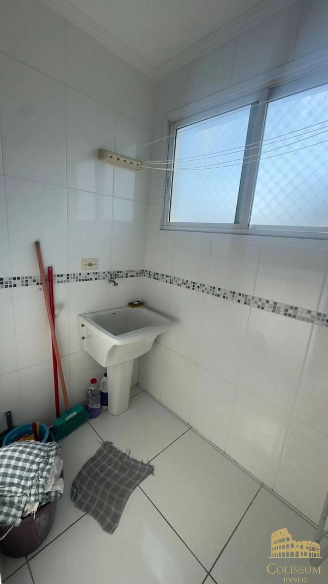 Imagem Apartamento com 2 dormitórios à venda, 68 m² por R$ 420.000,00 - Mirim - Praia Grande/SP