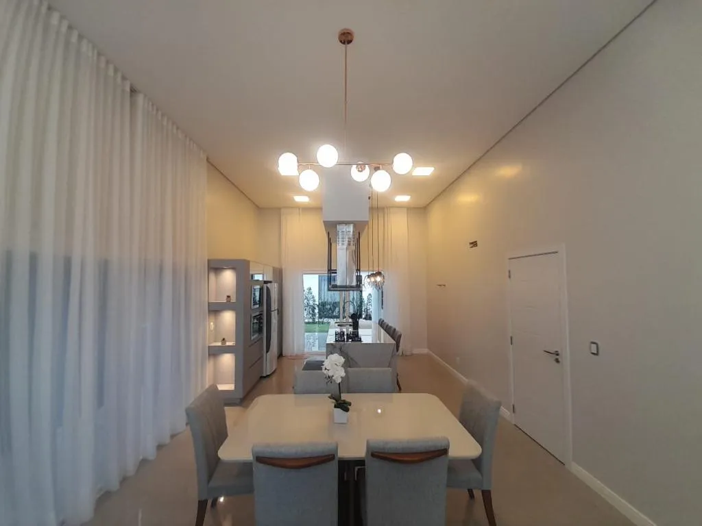 Imagem Casa em Condominio 3 Dormitórios - Bairro Arroio Teixeira