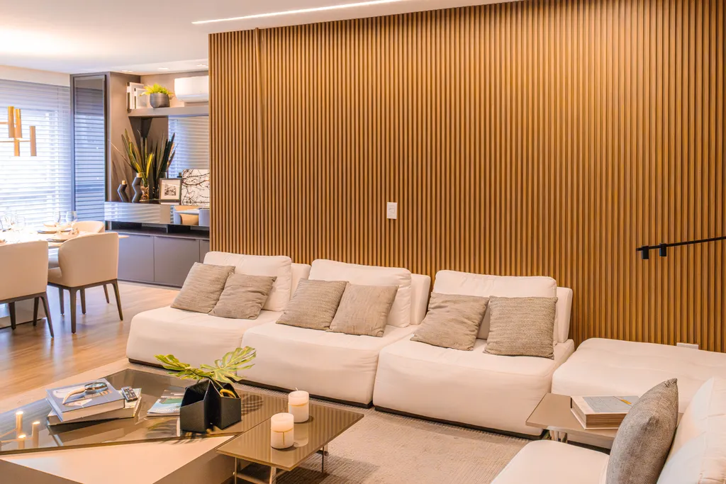 Imagem Oportunidade única! Apartamento de 3 quartos no Centro de Curitiba-PR, com 106,43m² e 1 vaga de garagem. Venha conferir!