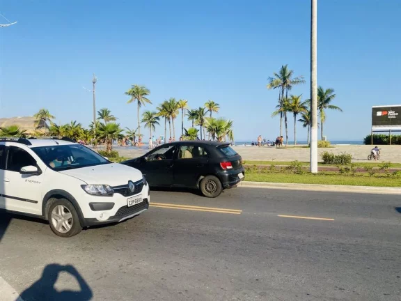 Imagem Apartamento com 2 dorms, Tupi, Praia Grande - R$ 345 mil, Cod: 2470