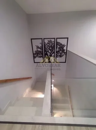 Imagem Sobrado em condominio com vista de frente pra a pedra grande