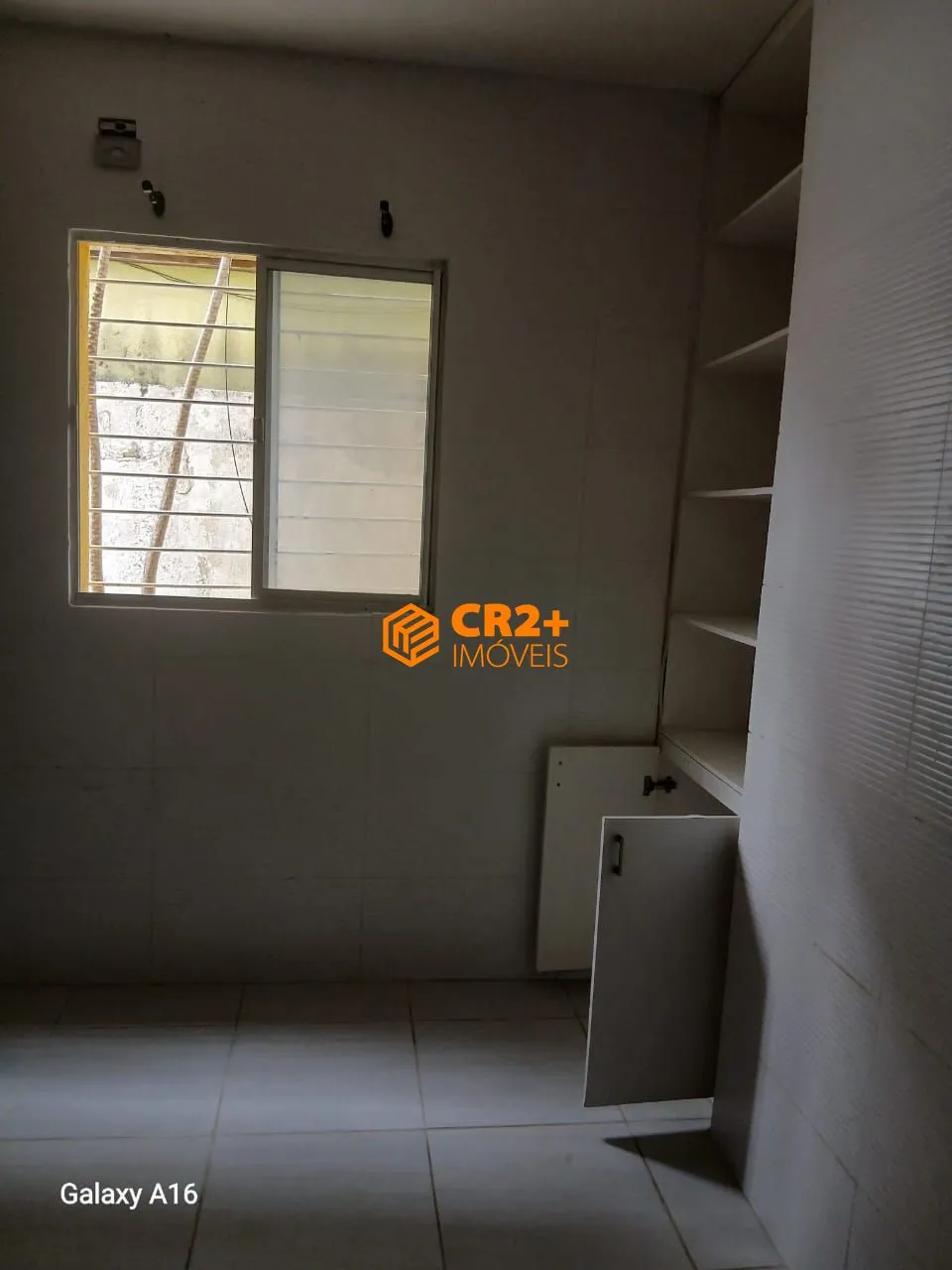 Imagem Vendo apartamento em Candeias, 2 qts. Térreo