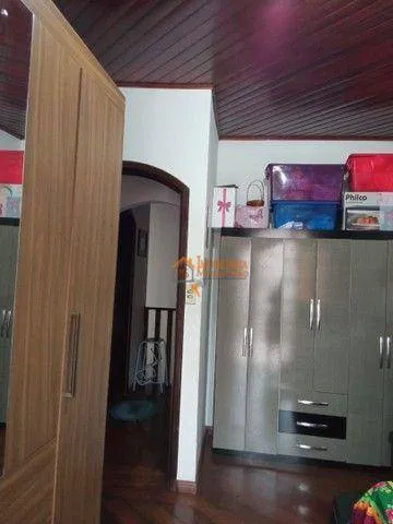 Imagem Sobrado para compra no Jardim Moreira com 3 dormitórios à venda, 144 m² por R$ 600.000 - Jardim Moreira - Guarulhos/SP