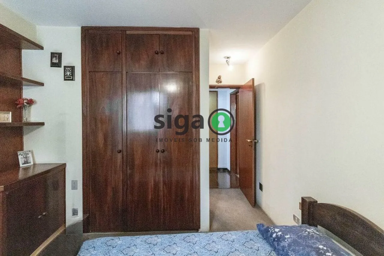 Imagem Apartamento em Moema de 4 Quartos com 4 Vagas - 275m² à Venda.