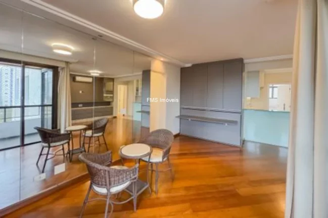 Imagem Apartamento à venda ou locação na Vila Mariana com 3 quartos sendo 1 suíte, 2 banheiros, 3 vagas, 116m²