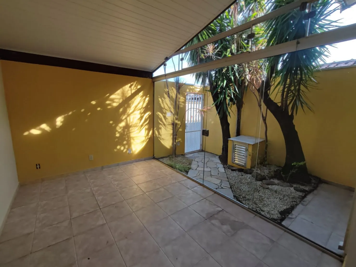 Imagem Casa à venda e locação 2 Quartos, 1 Suite, 2 Vagas, 250M², Residencial Campo Belo, Pindamonhangaba - SP