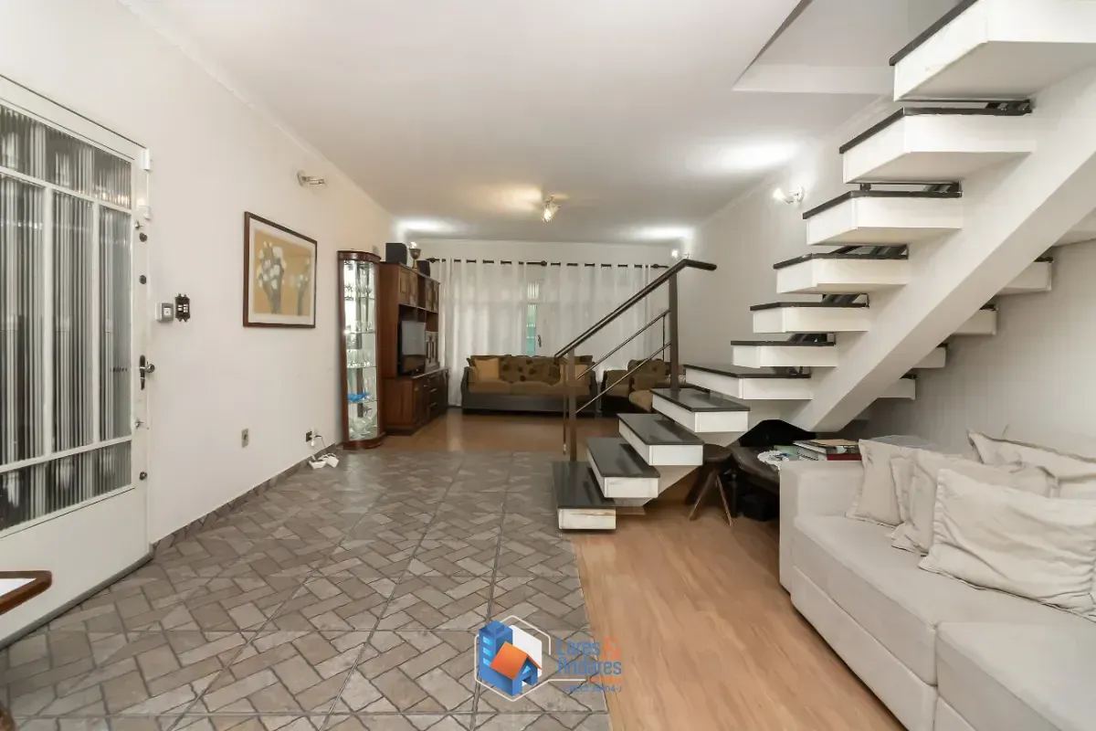 Imagem Casa para venda em Vila Maria Baixa com 3 quartos, sendo 1 suíte, 264m²