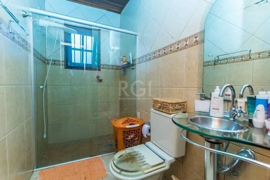 Imagem CASA DE 2 DORMITÓRIOS, PISCINA, CHURRASQUEIRA E 2 VAGAS DE GARAGEM NO BAIRRO HÍPICA
