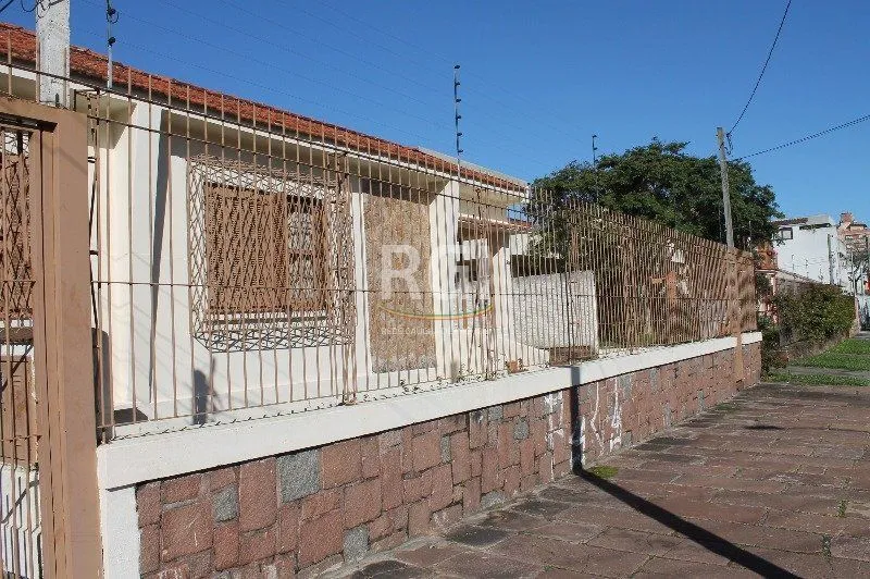 Imagem Casa para Venda - 220m², 4 dormitórios, 9 vagas - Cristal