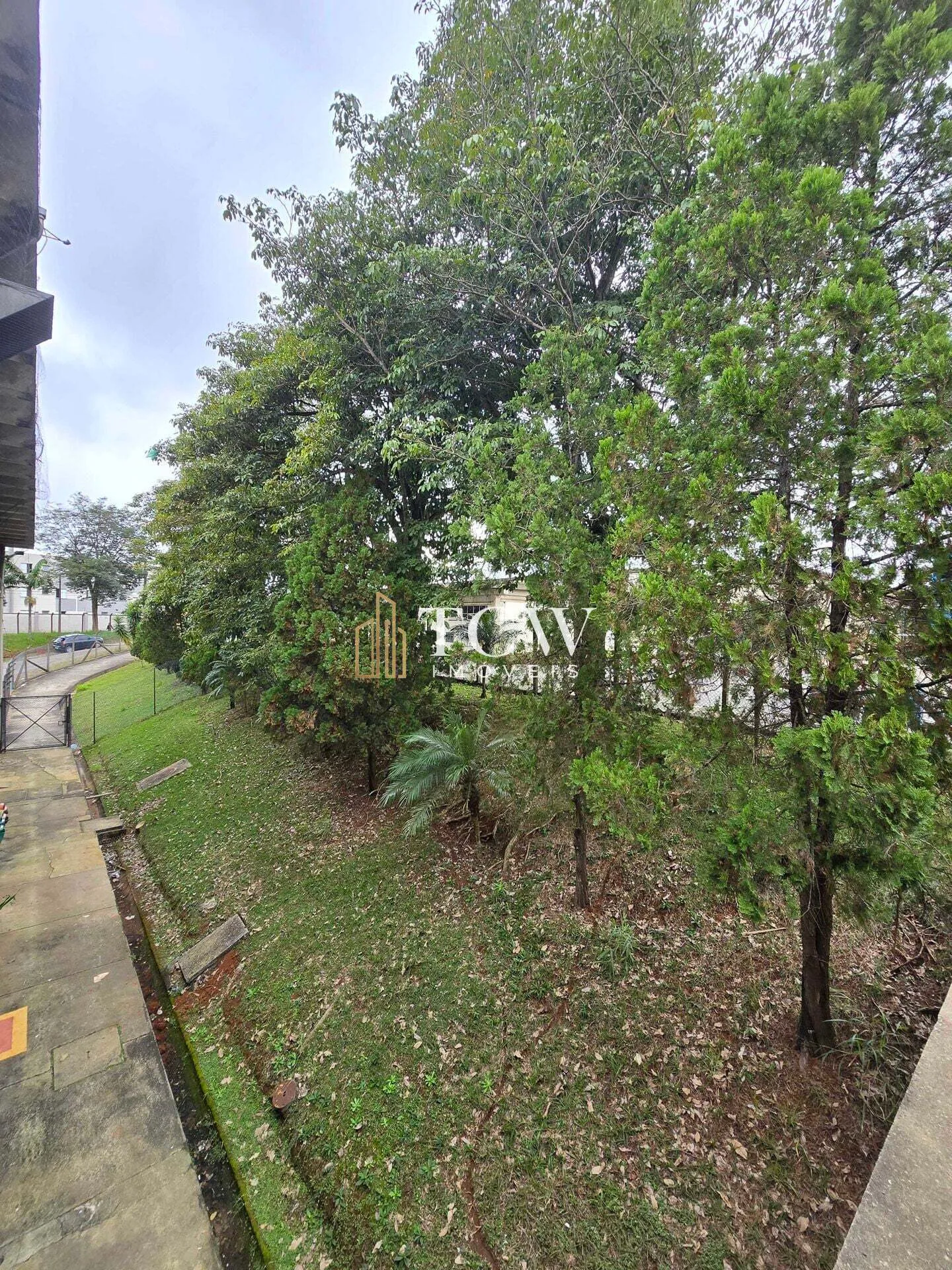 Imagem Galpão Logístico e Industrial com 22 docas para Locação em Suzano/SP | 13.320 m2