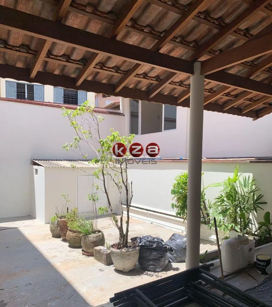 Imagem Prédio Comercial para Locação em Valinhos-SP: 15 Salas, 15 Banheiros e 682m². Agende sua visita!