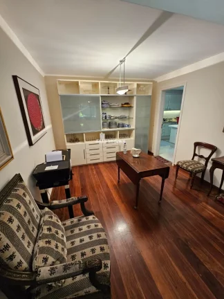 Imagem Casa à venda, na Cidade Jardim com 2 quartos, 2 salas, 5 banheiros, 4 vagas.