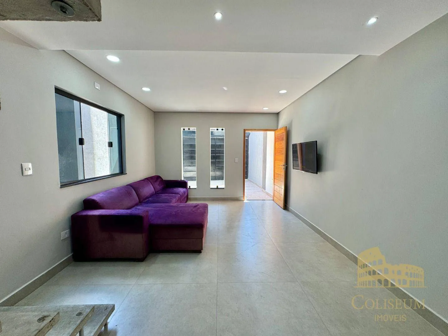 Imagem Casa com 3 dormitórios à venda por R$ 935.000,00 - Aviação - Praia Grande/SP