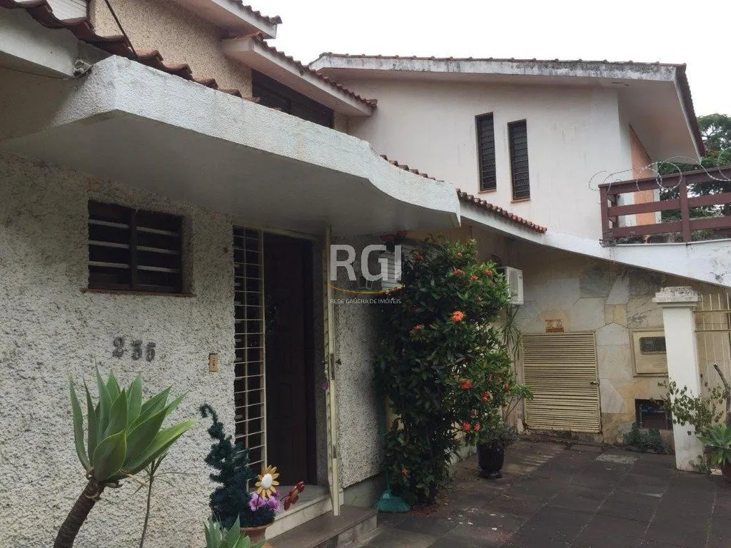 Imagem Casa para Venda - 340m², 4 dormitórios, sendo 2 suites, 3 vagas - Jardim Lindóia